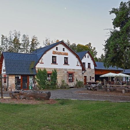 Penzion Sterbova Vila Hotel Bílá Třemešná Exterior foto